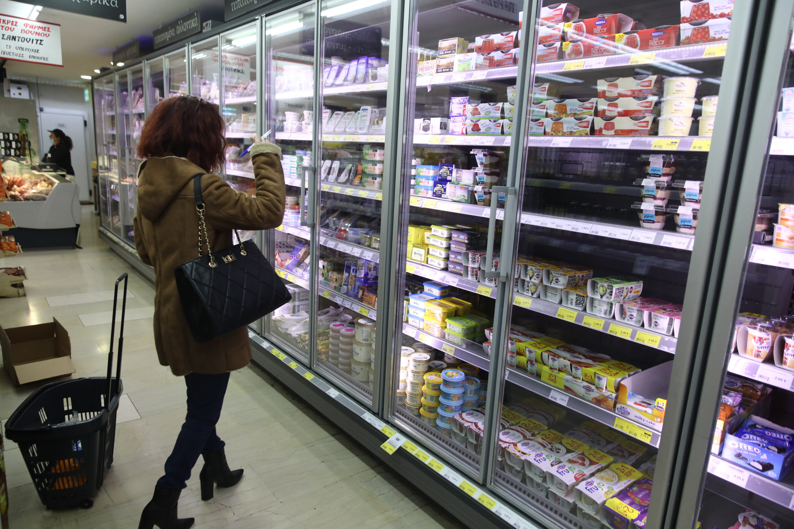 Ακρίβεια: Κατά προτεραιότητα έλεγχοι σε γάλα, δημητριακά, καφέ και τυριά από την Επιτροπή Ανταγωνισμού