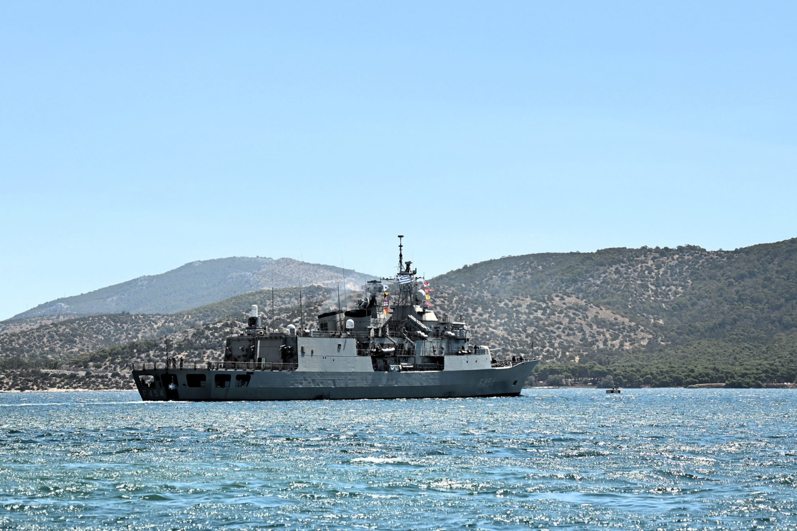 Υπουργείο Άμυνας προς Τουρκία: «Δεν θα δείξουμε σεβασμό σε παράνομες ενέργειες»