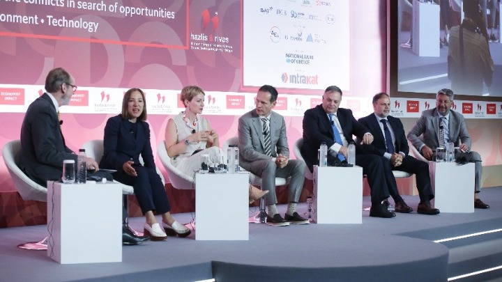 ECONOMIST –  Α. Σδούκου: Δυναμικά τιμολόγια για χαμηλότερες χρεώσεις ρεύματος όταν υπάρχει περίσσεια παραγωγής