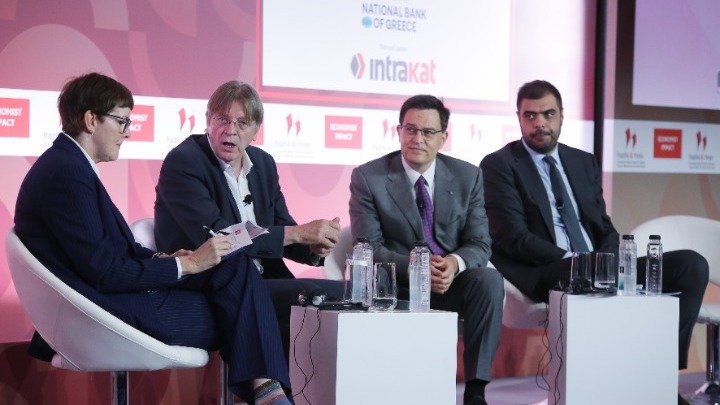 ECONOMIST- Γκι Φερχόφστατ: Τι έμαθαν τα ακραία κόμματα από το Brexit