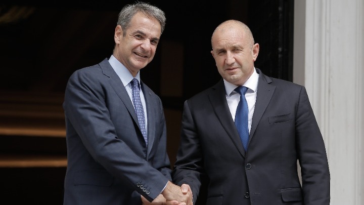 Επισκόπηση των σχέσεων Ελλάδας-Βουλγαρίας στη συνάντηση Κυρ. Μητσοτάκη – Ρ. Ράντεφ