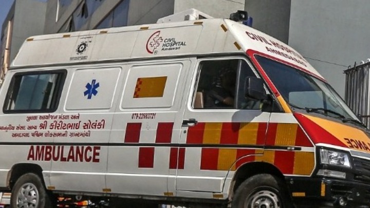 Ινδία: Τουλάχιστον 27 άνθρωποι ποδοπατήθηκαν μέχρι θανάτου σε θρησκευτική συνάθροιση Ινδουιστών – Φόβοι για μεγαλύτερο αριθμό νεκρών