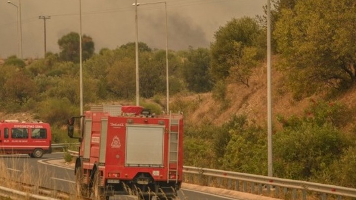 Κιλκίς: Χωρίς ενεργό μέτωπο η φωτιά, αποκαταστάθηκε η κυκλοφορία στην ΠΑΘΕ