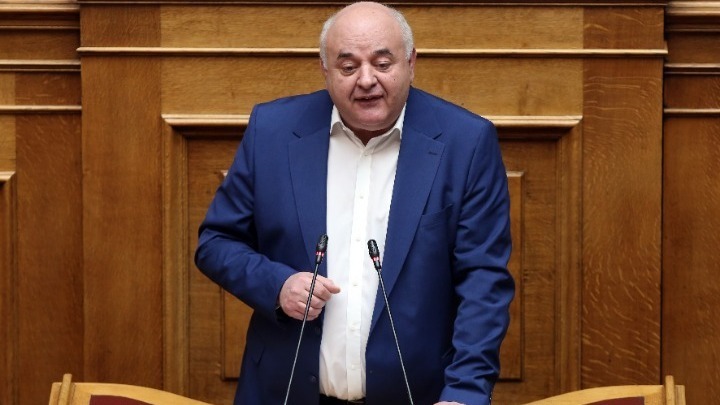 Ν. Καραθανασόπουλος: Η κυβέρνηση σημαιοφόρος στο «πολεμικό ανακοινωθέν» του ΝΑΤΟ
