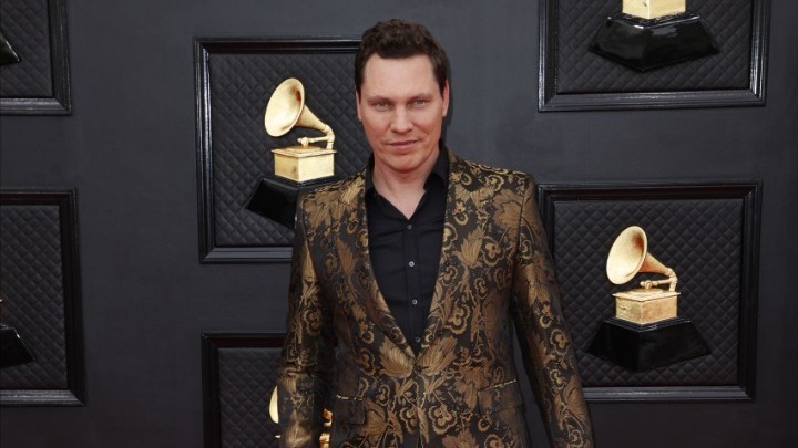 Ο Tiësto και η Alana Springsteen συνεργάζονται για το τραγούδι «Hot Honey»