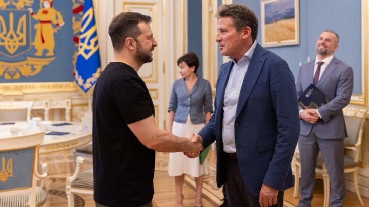 Ο Κόε συνάντησε τον Ζελένσκι, υποσχέθηκε περισσότερη βοήθεια και τον κάλεσε στο Παρίσι για τους Ολυμπιακούς Αγώνες (ps)