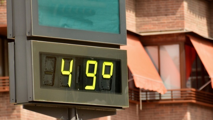 Ο δωδεκάλογος της προστασίας από τη θερμοπληξία, σύμφωνα με το ΚΕΠΚΑ