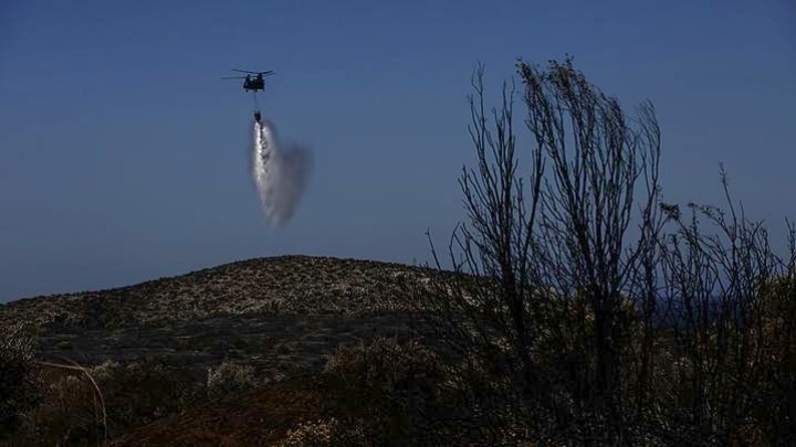 Πυρκαγιά κοντά στο καταφύγιο «Κορομηλιά» στον Όλυμπο. Επιχειρούν εναέρια μέσα