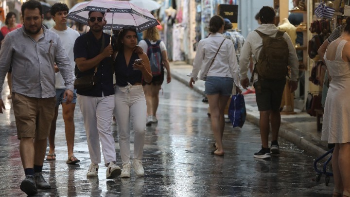 Πυροσβεστική: 86 κλήσεις στο Κέντρο Επιχειρήσεων λόγω ισχυρών βροχοπτώσεων και καταιγίδων σε Αττική και Κεντρική Μακεδονία