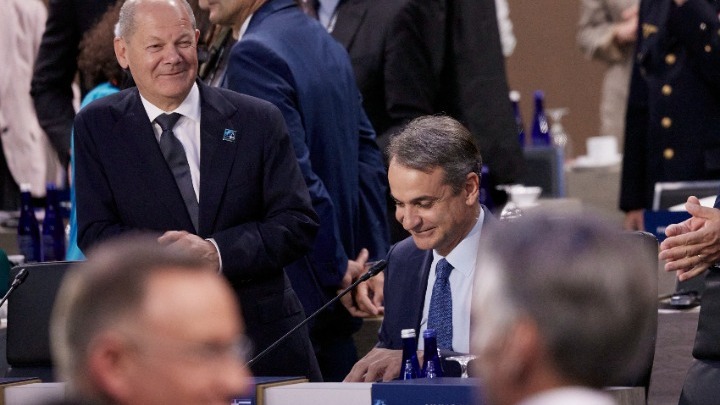 Συνέντευξη του πρωθυπουργού Κυριάκου Μητσοτάκη στη Nadia Schadlow, στο πλαίσιο του NATO Public Forum: Να κινούμαστε πιο έξυπνα όσον αφορά τον τρόπο με τον οποίο κατανέμουμε τις αμυντικές δαπάνες μας
