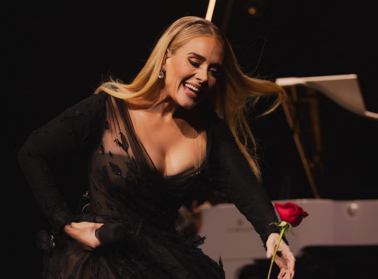 Η Adele κουράστηκε και θα κάνει ένα μεγάλο διάλειμμα από τη μουσική
