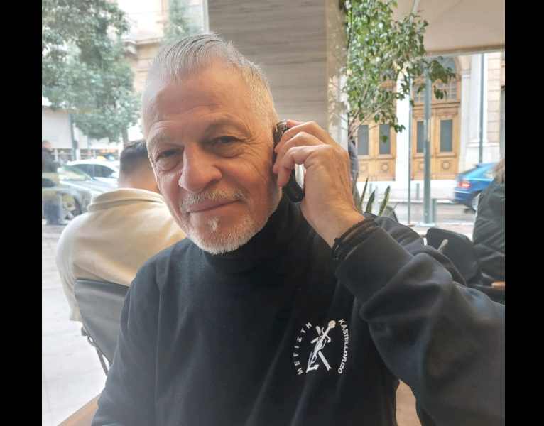 ΠΑΣΟΚ | Υποψήφιος πρόεδρος και ο δημοσιογράφος Γιάννης Κανελλάκης