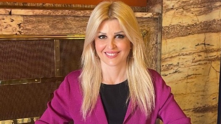 Βανδαλισμός με μπογιές και τρικάκια στο γραφείο της υφυπουργού Τουρισμού Έλενας Ράπτη