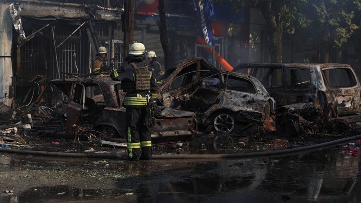 Τραγική επίθεση: Πέντε άμαχοι σκοτώθηκαν στην Κοστιαντινίφκα της ανατολικής Ουκρανίας