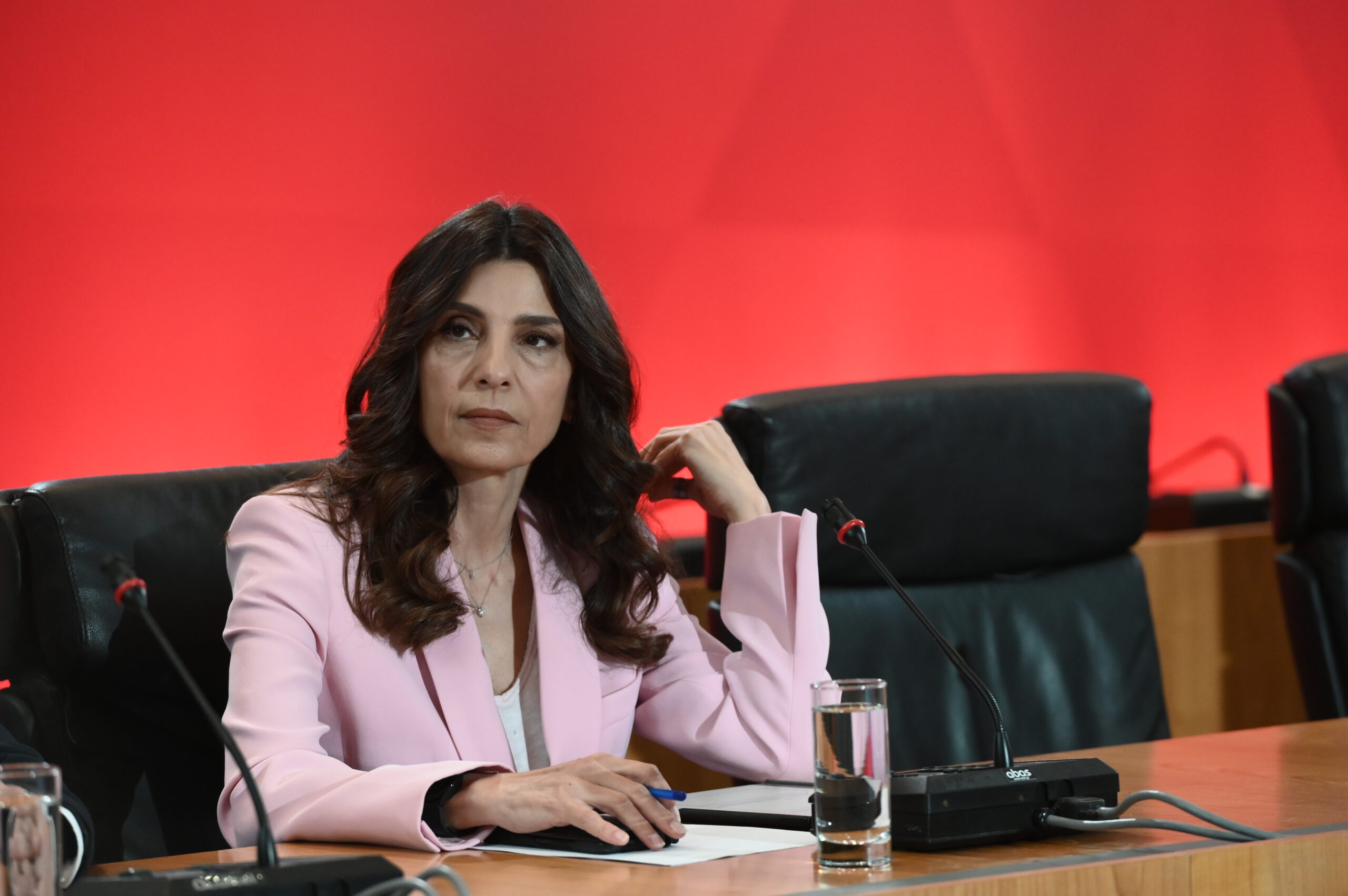 ΣΥΡΙΖΑ: Στην Κουμουνδούρου η Πόπη Τσαπανίδου – Είναι πρώτη επιλαχούσα στο ψηφοδέλτιο Επικρατείας