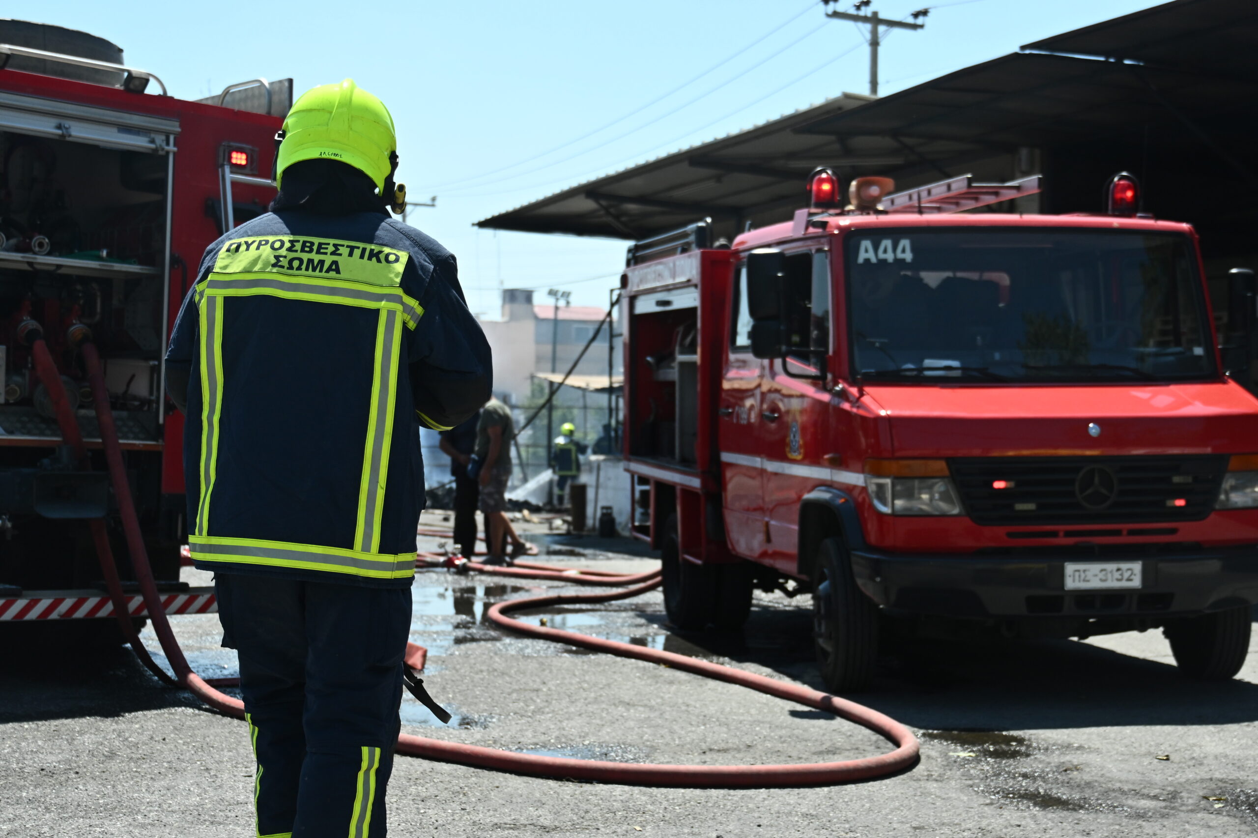 Επιστολή πυροσβεστών προς την ηγεσία του σώματος: «Μην παίζετε με τις ζωές μας»