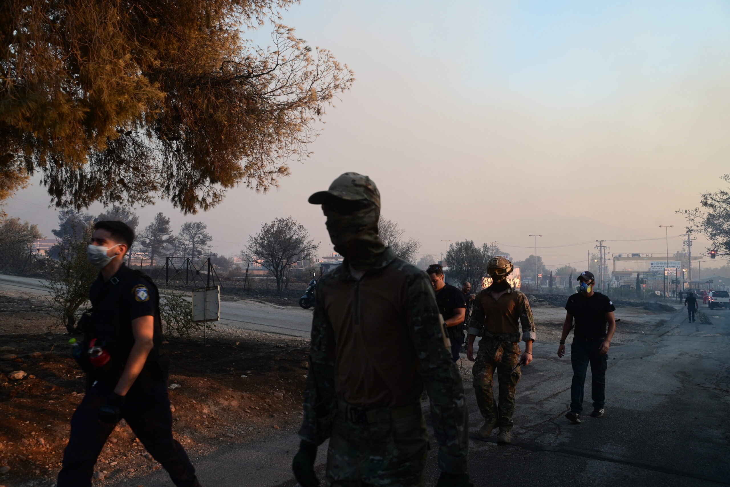 Φωτιά στη Γλυφάδα: «Τη βάλαμε για παιχνίδι» είπαν οι δύο ανήλικοι