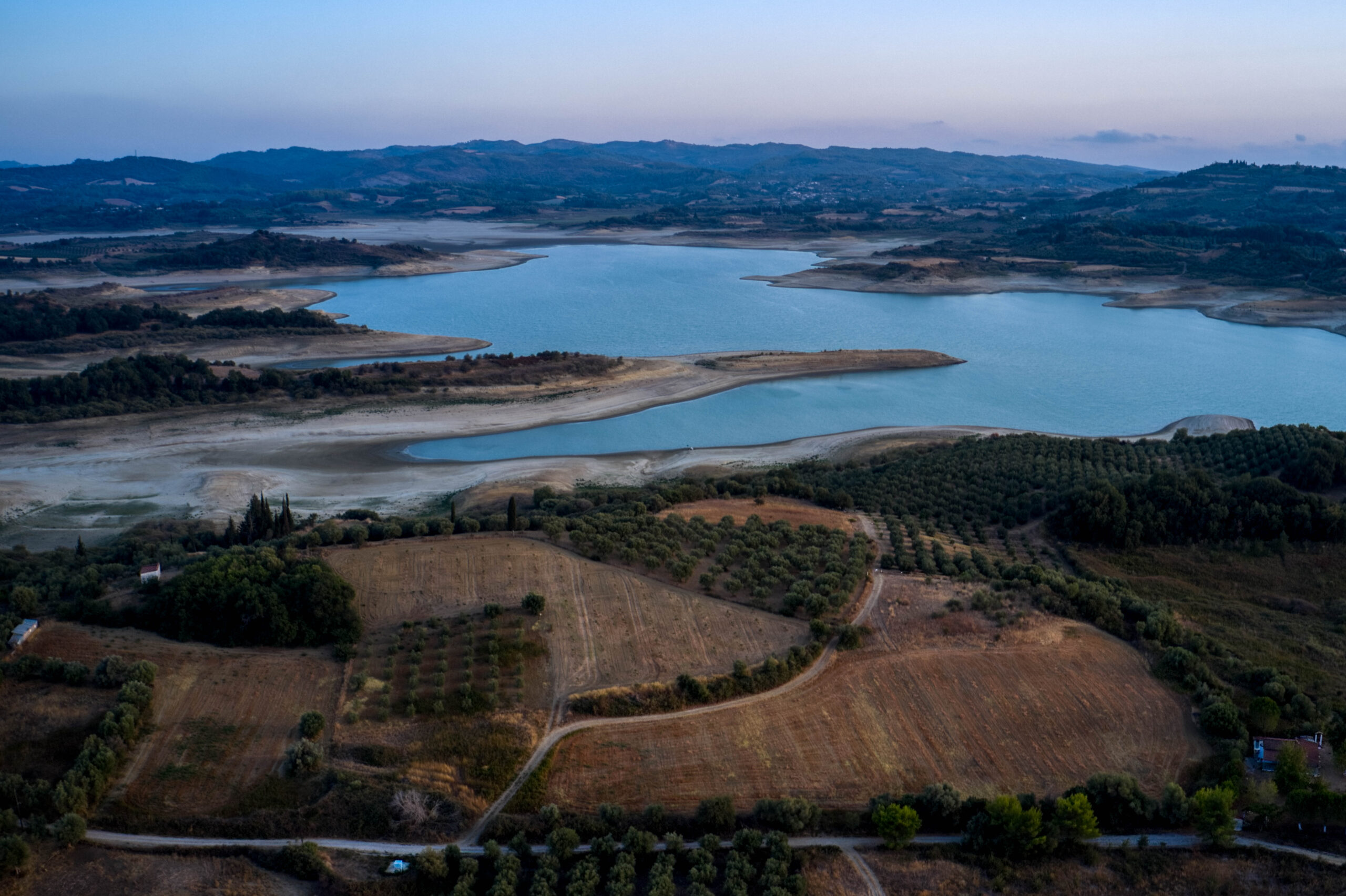 Η κλιματική κρίση καταστρέφει τις καλλιέργειες – Συναγερμός για την αγροτική παραγωγή στην Ευρώπη