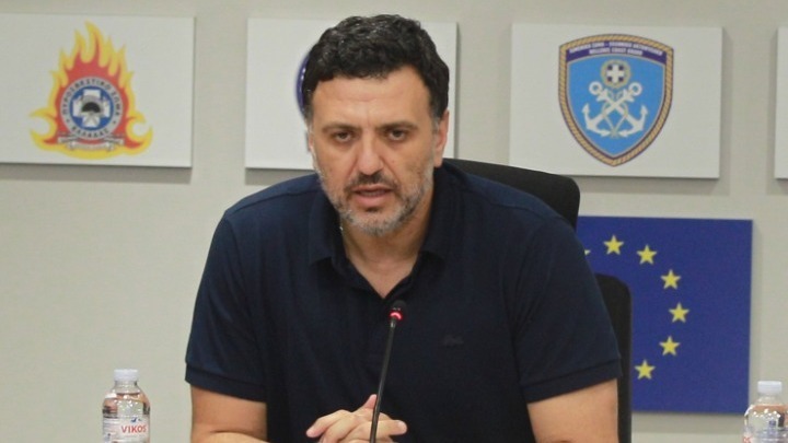 Ανακοίνωση του Β. Κικίλια σχετικά με τη σύλληψη 80χρονου υπόπτου για 4 εμπρησμούς στα Γλυκά Νερά