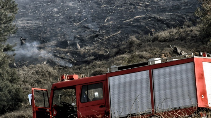 Η πυρκαγιά στην Ικαρία δεν έχει ενεργό μέτωπο