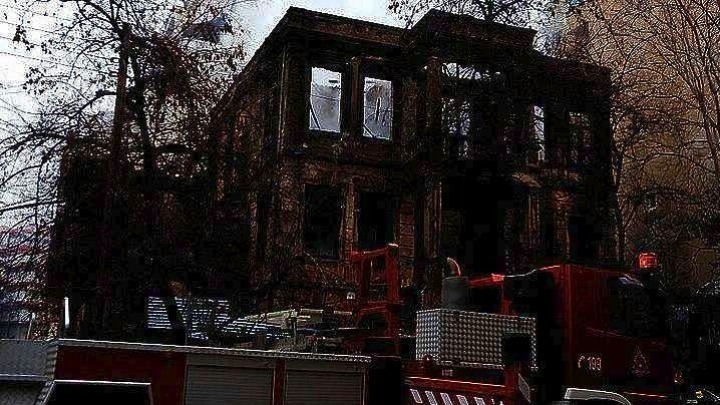Συλλήψεις και έρευνες στο ιστορικό κτίριο της κατάληψης Libertatia στη Θεσσαλονίκη