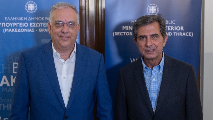 Ζήτημα επιτάχυνσης των διαδικασιών για προτάσεις και επενδυτικά σχέδια στη Μακεδονία και τη Θράκη έθεσε ο Τάκης Θεοδωρικάκος