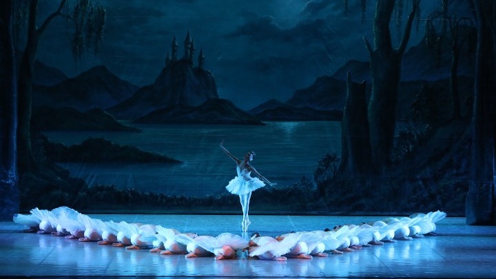 Η Λίμνη των Κύκνων από το Romae Capital Ballet στο Μέγαρο Μουσικής Θεσσαλονίκης