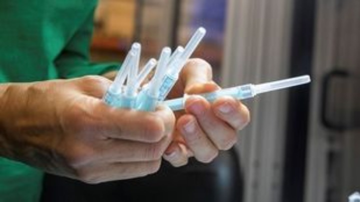 Ισπανία: 500.000 δόσεις εμβολίων για την mpox προς την κεντρική Αφρική
