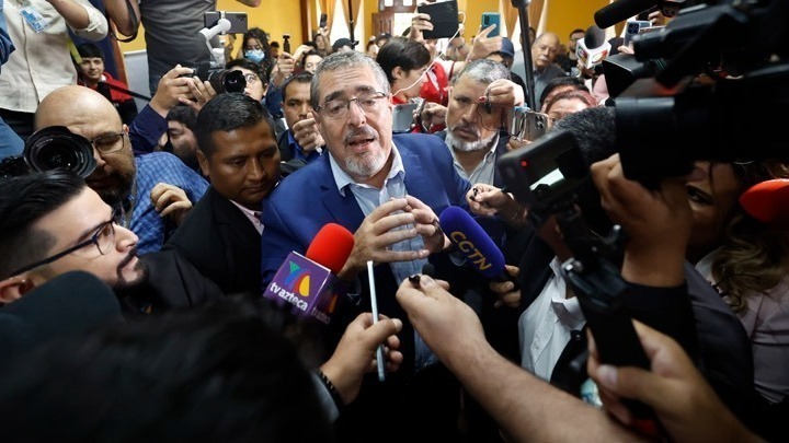 Καταγγελία του προεδρου της Γουατεμάλας κατά των διώξεων της εισαγγελίας εναντίον φυλακισμένου δημοσιογράφου