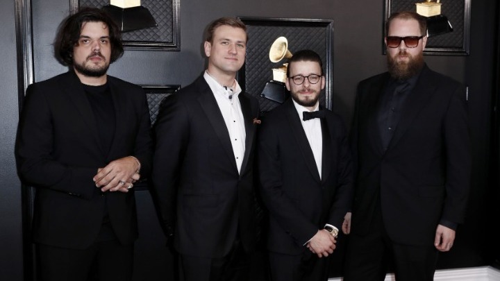 Οι Bon Iver στην Προεκλογική Εκστρατεία της Καμάλα Χάρις στο Ουισκόνσιν