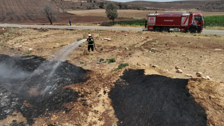 Πυροσβέστες αγωνίζονται για τον έλεγχο τριών πυρκαγιών στη δυτική Τουρκία