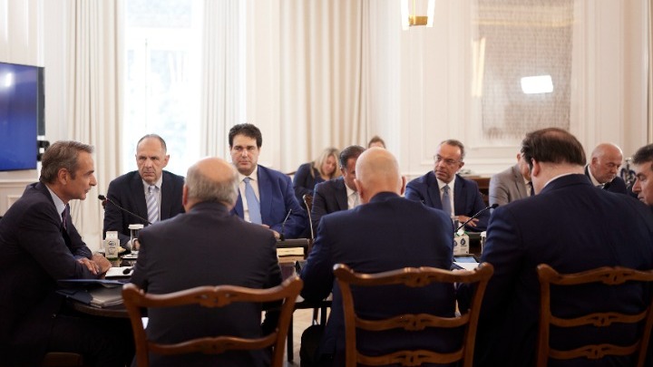 Συνεδρίαση Υπουργικού Συμβουλίου: Κρίσιμα Θέματα και Νομοθετικές Πρωτοβουλίες