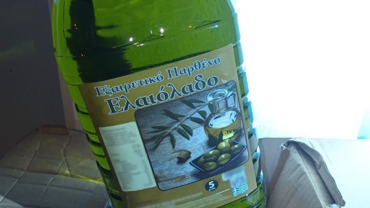 Σύλληψη άνδρα με 500 λίτρα λάδι αμφιβόλου γνησιότητας στην Πιερία