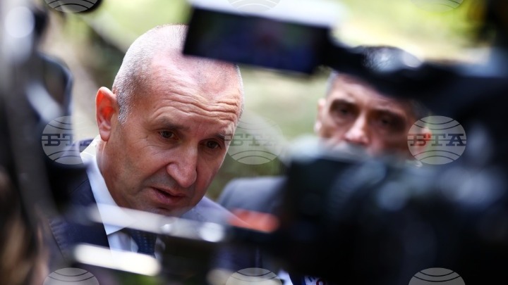 Σχόλια Ράντεφ για τη συνάντηση με την πρόεδρο της Βόρειας Μακεδονίας