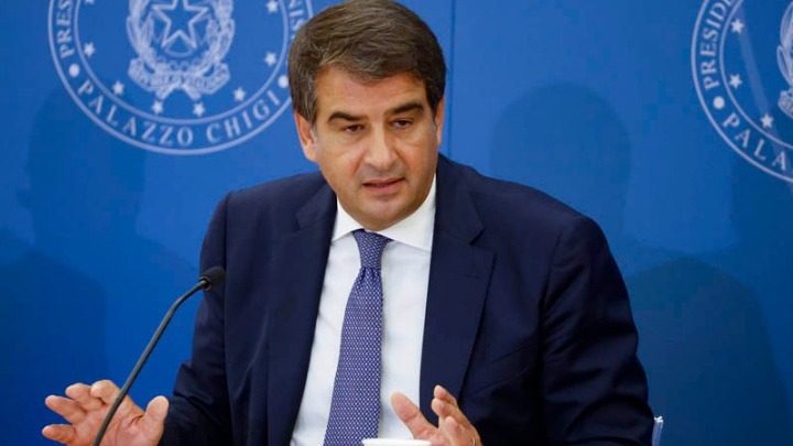 Die Welt: Ο Ραφαέλε Φίτο, υποψήφιος της άκρας δεξιάς, αναλαμβάνει εκτελεστικός αντιπρόεδρος της Κομισιόν
