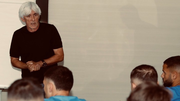 Γιοβάνοβιτς: «Η Εθνική οφείλει να συμμετάσχει σε μεγάλες διοργανώσεις» – Αισιοδοξία για Φορτούνη, Κουρμπέλη και Ζαφείρη