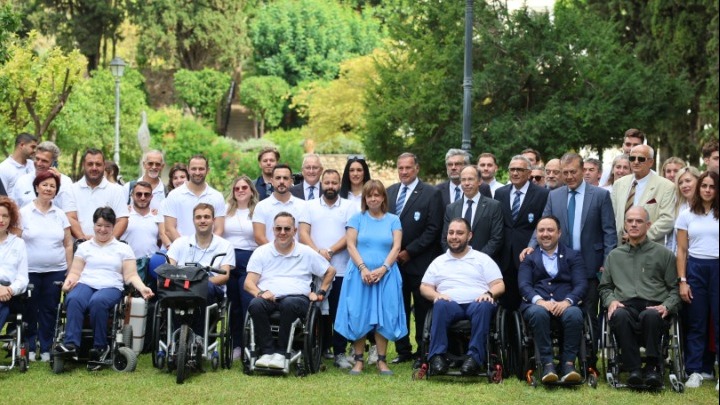 Η πρόεδρος της Δημοκρατίας υποδέχθηκε τους αθλητές των Ολυμπιακών και Παραολυμπιακών Αγώνων του Παρισιού