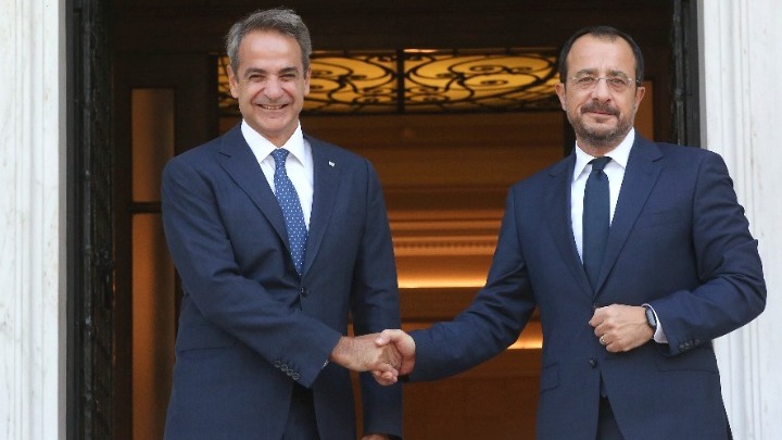 Μητσοτάκης προς Χριστοδουλίδη: Ο συντονισμός μας είναι κρίσιμης σημασίας