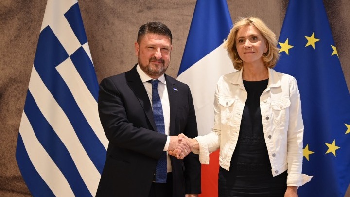 Συνεργασία για βιώσιμη ανάπτυξη: Συνάντηση Χαρδαλιά με την περιφερειάρχη του Παρισιού
