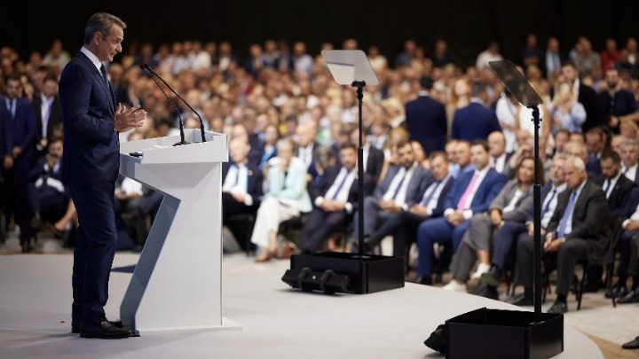 Στρατηγικά μέτρα για την ενίσχυση του διαθέσιμου εισοδήματος μισθωτών και συνταξιούχων