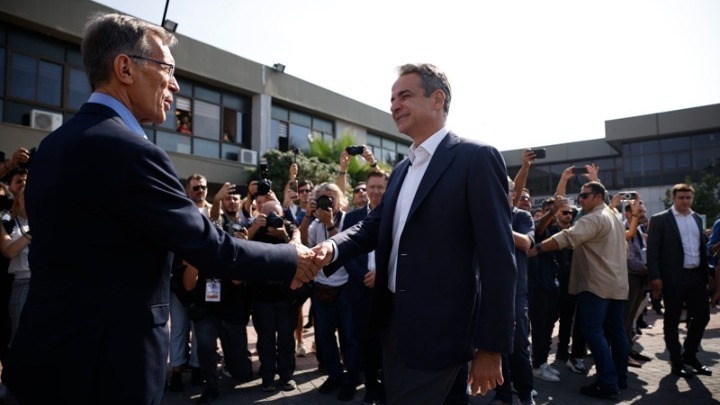 Επίσκεψη του Πρωθυπουργού Κυριάκου Μητσοτάκη στην 88η ΔΕΘ: Αγιασμός και Σημαντικές Συναντήσεις