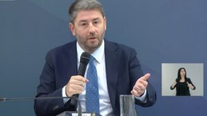 Στόχος να γίνει το ΠΑΣΟΚ πρώτο κόμμα απέναντι σε μια κυβέρνηση που έχει αποτύχει παταγωδώς