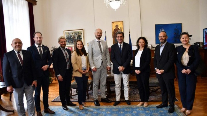 Στρατηγικές Συναντήσεις του ΥΜΑΘ Κώστα Γκιουλέκα με Πρέσβεις Διαφορετικών Χωρών