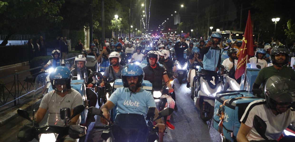 Μαζικοί κινητοποιήσεις από τους διανομείς της Wolt