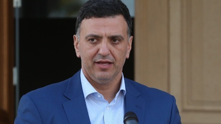 Βασίλης Κικίλιας: Σοβαρές προκλήσεις από την πυρκαγιά στην Κορινθία