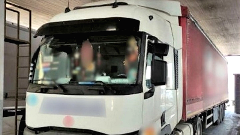Σύλληψη διακινητών μετά από ανίχνευση καρδιακών παλμών σε φορτηγό με μετανάστες