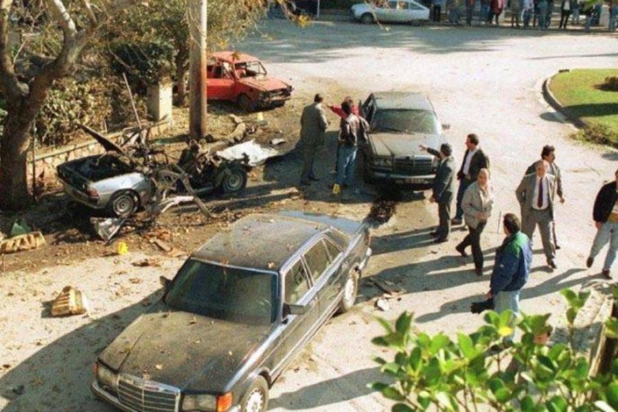 Απόπειρα δολοφονίας του Βαρδή Βαρδινογιάννη και η ιστορική ατάκα του