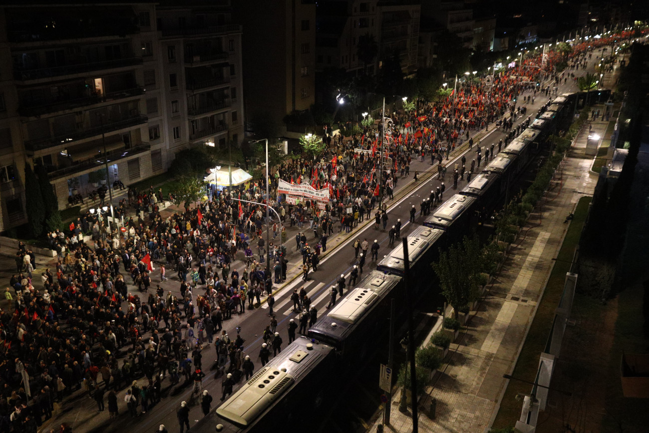 Πολυτεχνείο: Κυκλοφοριακές ρυθμίσεις και κλειστοί δρόμοι την Κυριακή της πορείας