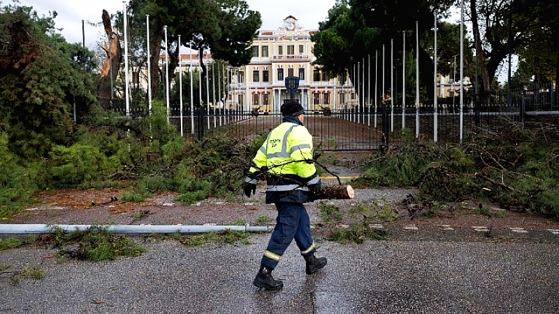 Σύσκεψη για την αποκατάσταση ζημιών από την κακοκαιρία στη Χαλκιδική