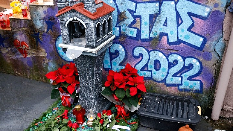 Μνημόσυνο για τον 16χρονο Κώστα Φραγκούλη: Δεκαοκτώ μήνες μνήμης και δικαιοσύνης